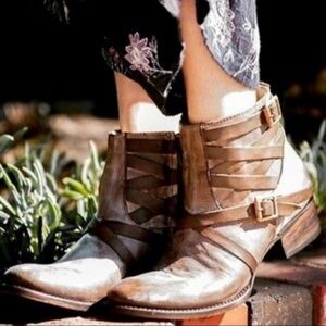 Freebird by Steven | Women’s‎ ‘Stone’ Brown/Tan Sammi Strappy Leather Boots Sz 7